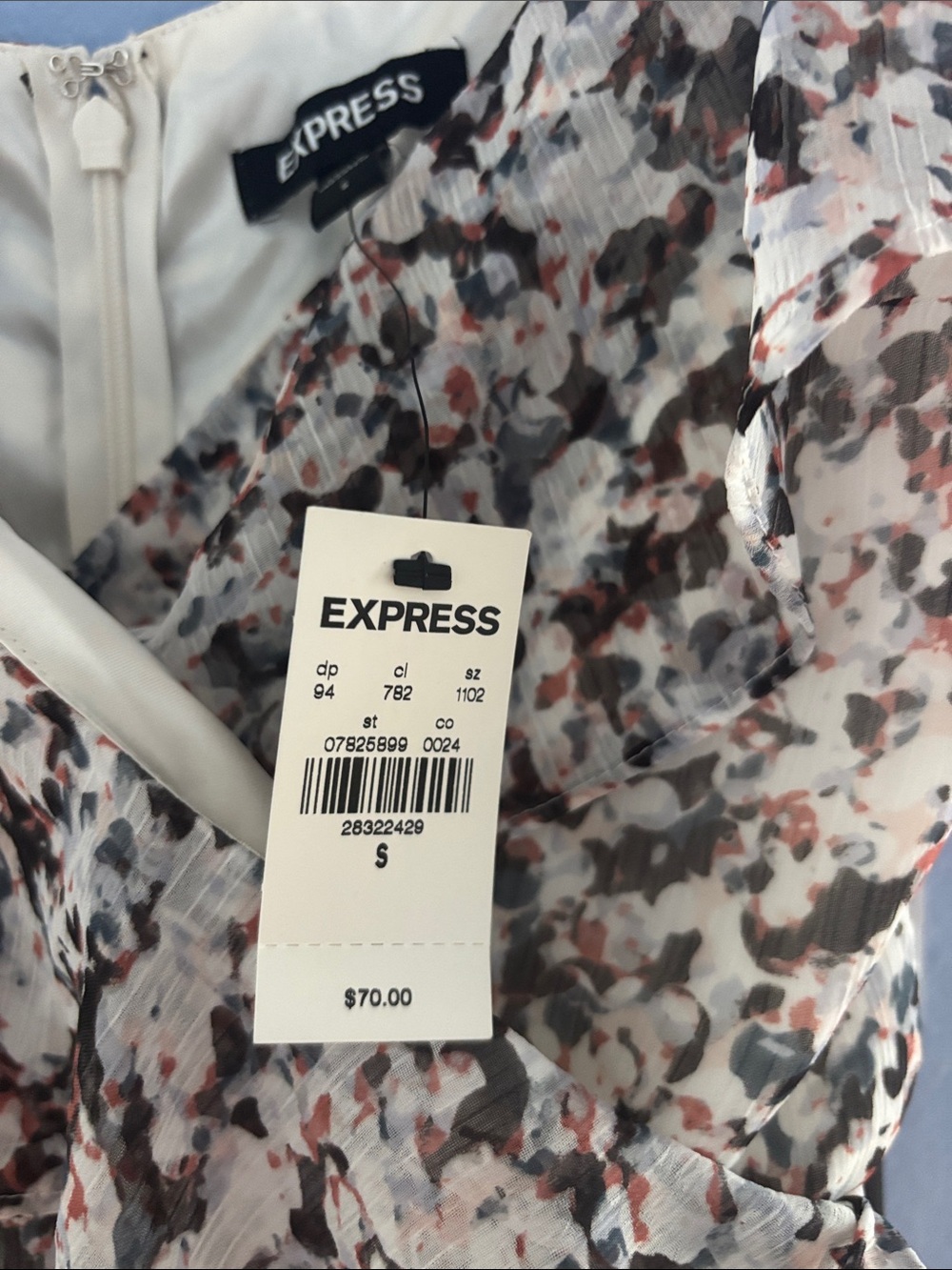 Express Dress - Picture 5 of 10